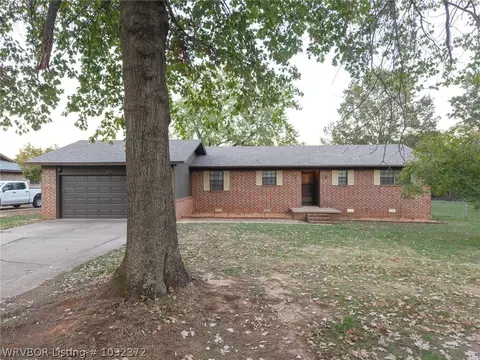Exterior - 210 24th St, Ozark, AR 72949 photo 5 of 13