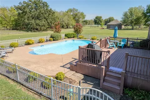 Exterior - 1109 Southfork Ln, Bonanza, AR 72916 photo 9 of 12