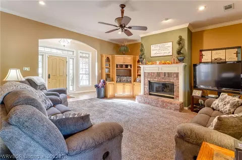 Living - 1109 Southfork Ln, Bonanza, AR 72916 photo 2 of 2