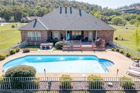 Exterior - 1109 Southfork Ln, Bonanza, AR 72916 photo 10 of 12