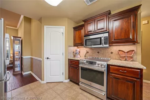 Kitchen - 1906 Brookhaven Dr, Alma, AR 72921 photo 1 of 3