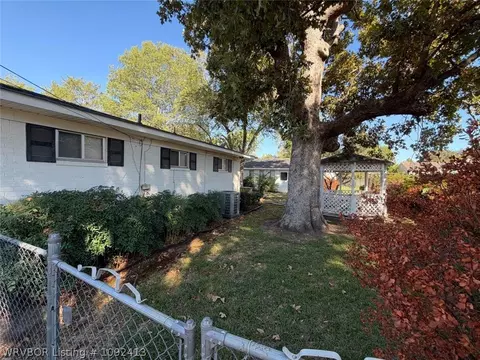 Exterior - 403 Chism St, Paris, AR 72855 photo 1 of 4