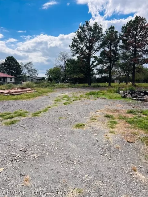 15913 Barton St, Cameron, OK 74932 photo 2