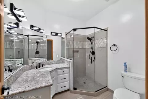 Bath - 4528 Spring Mountain Rd, Fort Smith, AR 72916 photo 1 of 3