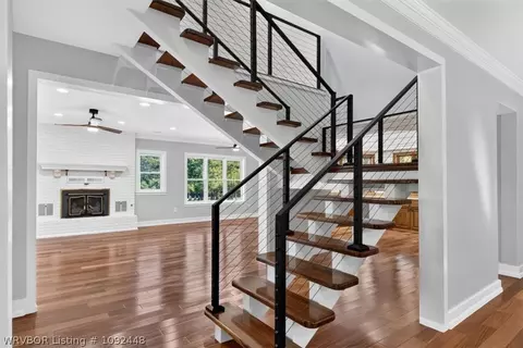 Entry Way - 4528 Spring Mountain Rd, Fort Smith, AR 72916 photo 3 of 4