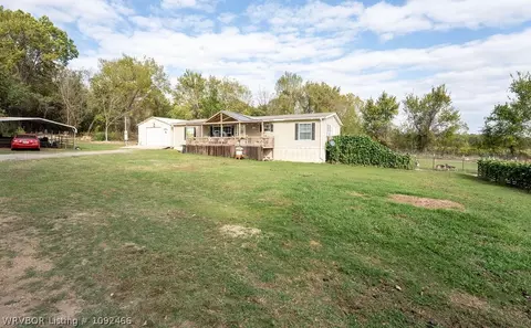 Exterior - 8434 Silver Rd, Ozark, AR 72949 photo 3 of 6