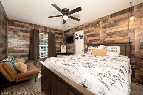 Bedroom - 8434 Silver Rd, Ozark, AR 72949 photo 4 of 4