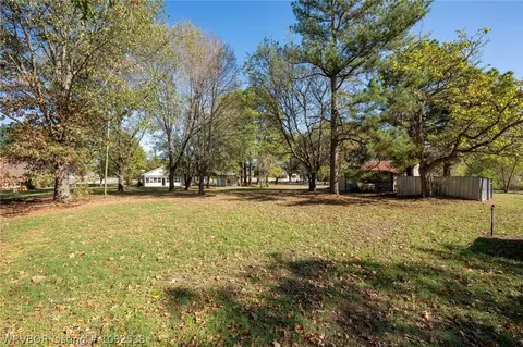 Exterior - 1905 W Main St, Lavaca, AR 72941 photo 11 of 15