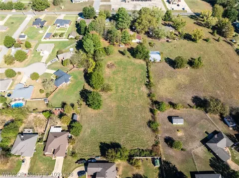 View/Area - 1905 W Main St, Lavaca, AR 72941 photo 4 of 12