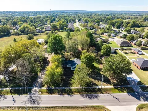 View/Area - 1905 W Main St, Lavaca, AR 72941 photo 2 of 12
