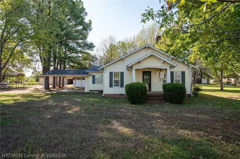 Exterior - 1905 W Main St, Lavaca, AR 72941 photo 2 of 15