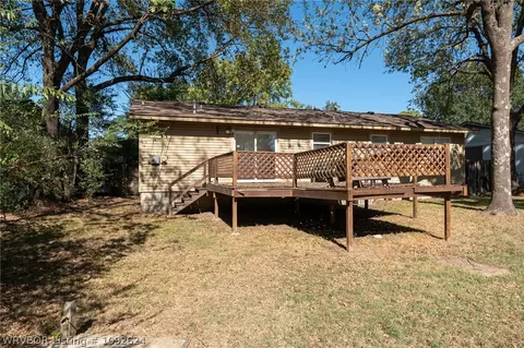 Exterior - 1702 Tulsa St, Fort Smith, AR 72901 photo 12 of 19
