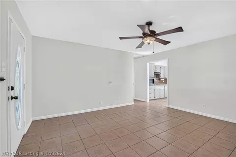 Living - 1702 Tulsa St, Fort Smith, AR 72901 photo 3 of 4