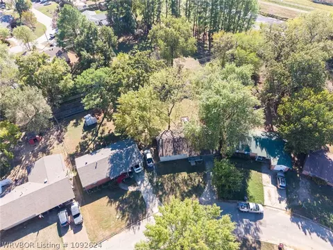 View/Area - 1702 Tulsa St, Fort Smith, AR 72901 photo 1 of 2