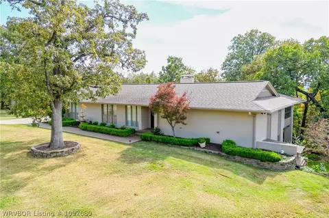 Exterior - 3022 Cliff Dr, Fort Smith, AR 72901 photo 4 of 11