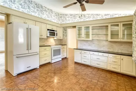 Kitchen - 3022 Cliff Dr, Fort Smith, AR 72901 photo 1 of 3