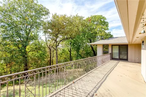 Exterior - 3022 Cliff Dr, Fort Smith, AR 72901 photo 8 of 11