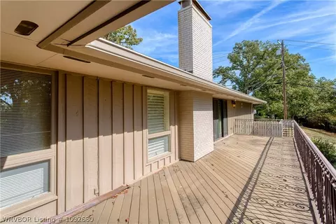 Exterior - 3022 Cliff Dr, Fort Smith, AR 72901 photo 9 of 11