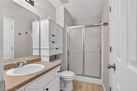Bath - 1908 Whippoorwill Dr, Greenwood, AR 72936 photo 2 of 2