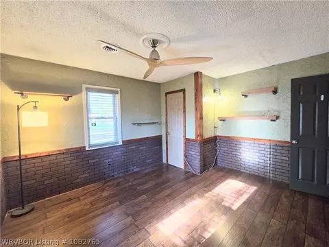 Bedroom - 1005 Highway 96 SW, Lavaca, AR 72941 photo 3 of 4