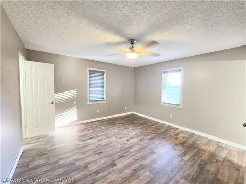 Bedroom - 1005 Highway 96 SW, Lavaca, AR 72941 photo 1 of 4