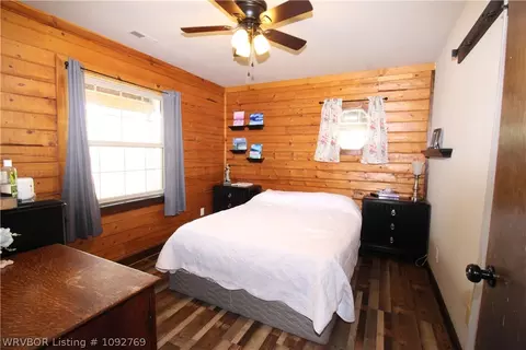 Bedroom - 462012 E 1045 Rd, Sallisaw, OK 74955 photo 5 of 5