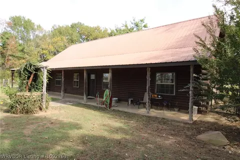 Exterior - 462012 E 1045 Rd, Sallisaw, OK 74955 photo 2 of 11