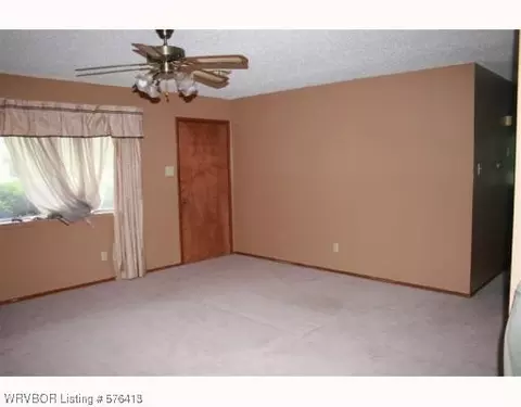 1918 N 29th St, Fort Smith, AR 72903 photo 2
