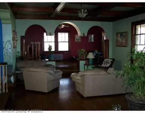 400 E Wahl St, Paris, AR 72855 photo 2