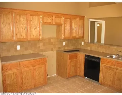 1702 N 31 St, Fort Smith, AR 72904 photo 2