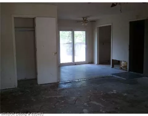 8230 Sebastian Lake Dr, Hackett, AR 72937 photo 3