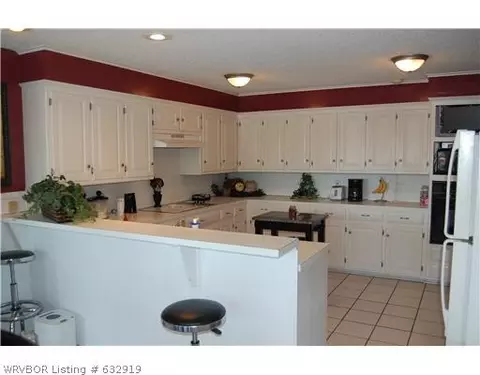 8000 Williamsburg Rd, Fort Smith, AR 72903 photo 2