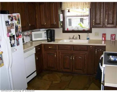 1109 4th St, Paris, AR 72855 photo 5