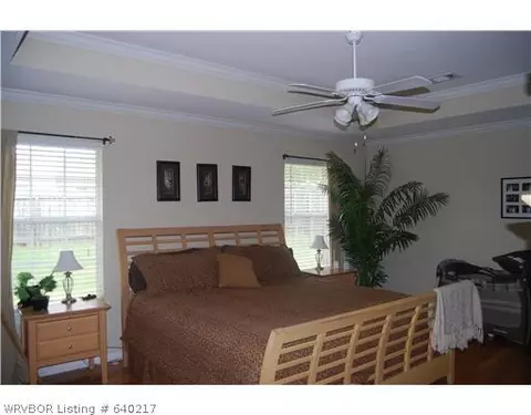 915 N 2 Ter, Barling, AR 72923 photo 8