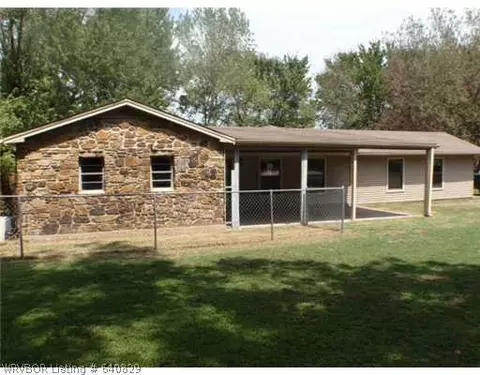1822 Dodie Ln, Fort Smith, AR 72916 photo 1