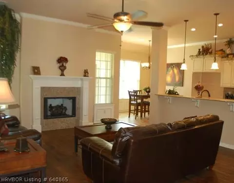 5704 Thomas Rd, Fort Smith, AR 72916 photo 3