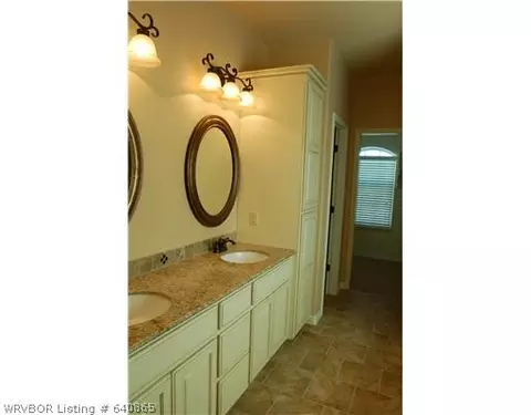 5704 Thomas Rd, Fort Smith, AR 72916 photo 8