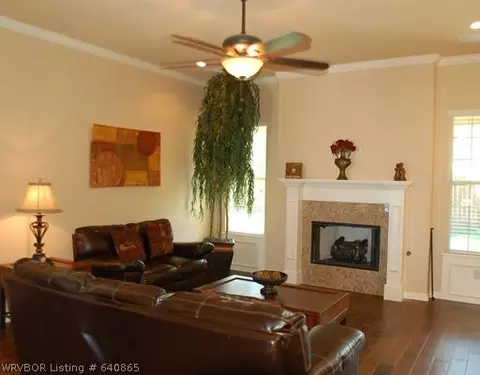 5704 Thomas Rd, Fort Smith, AR 72916 photo 4