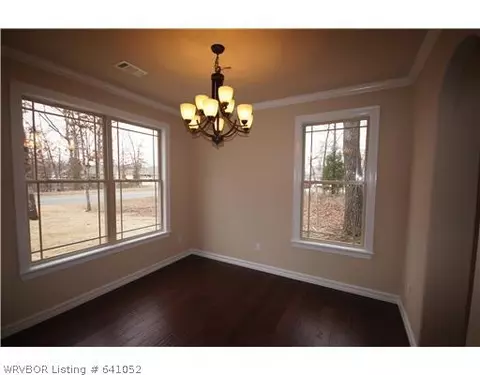 8807 Southridge Dr, Fort Smith, AR 72908 photo 9