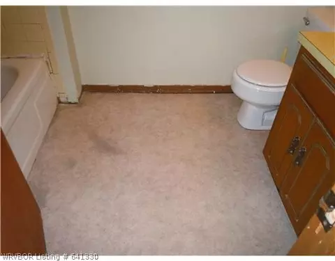 1304 N Davis St, Lavaca, AR 72941 photo 6