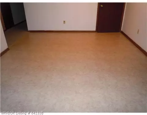 1304 N Davis St, Lavaca, AR 72941 photo 4