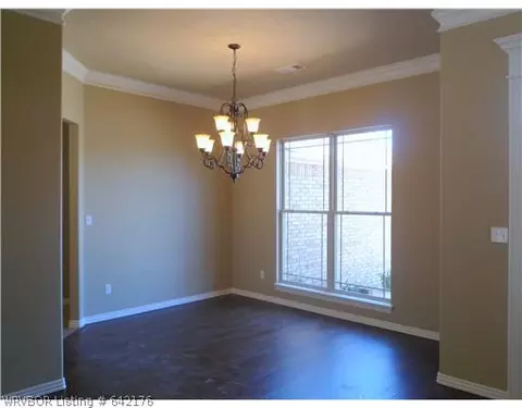 8912 Gracie Ln, Fort Smith, AR 72916 photo 3