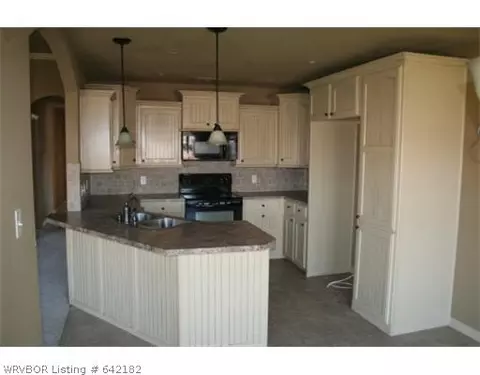 519 Trenton Dr, Fort Smith, AR 72908 photo 2