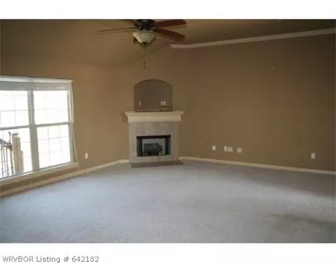 519 Trenton Dr, Fort Smith, AR 72908 photo 3