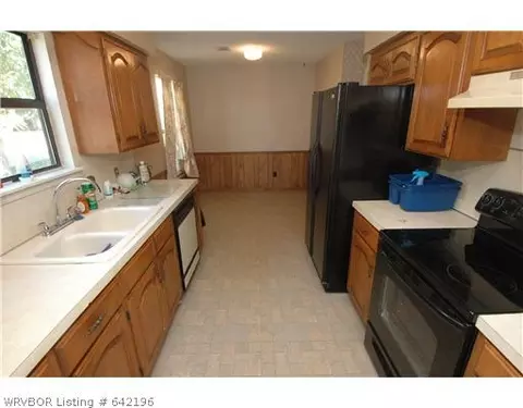 1600 Princeton Dr, Fort Smith, AR 72908 photo 5