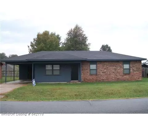 201 E Columbus St, Lavaca, AR 72941 photo 1