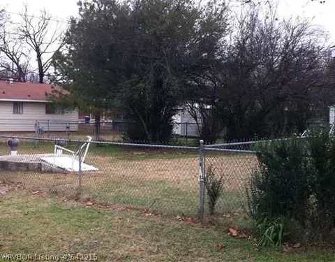 2901 Houston St, Fort Smith, AR 72901 photo 2
