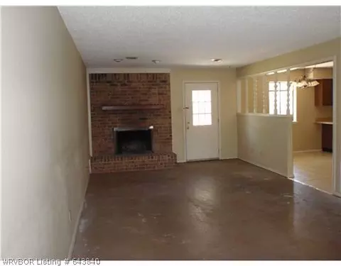 5809 Gary Ct, Fort Smith, AR 72903 photo 2