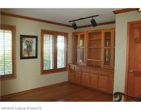 3913 S 27 Cir, Fort Smith, AR 72901 photo 8