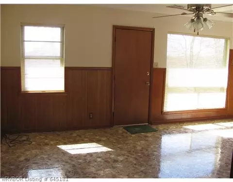 724 Hillside Dr, Fort Smith, AR 72908 photo 1